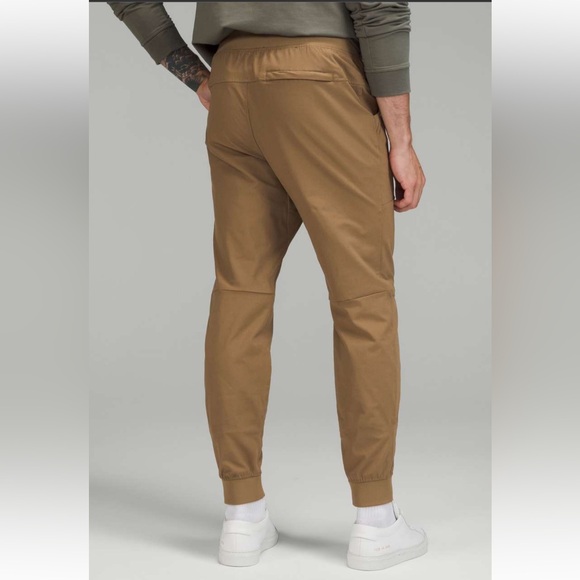 Lululemon ABC Jogger *Shorter - Picture 2 of 9